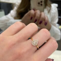 PEAR SHAPED DIAMOND RING