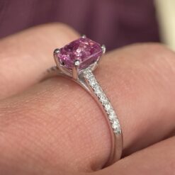 “ROSE ELEGANCE” SAPPHIRE RING